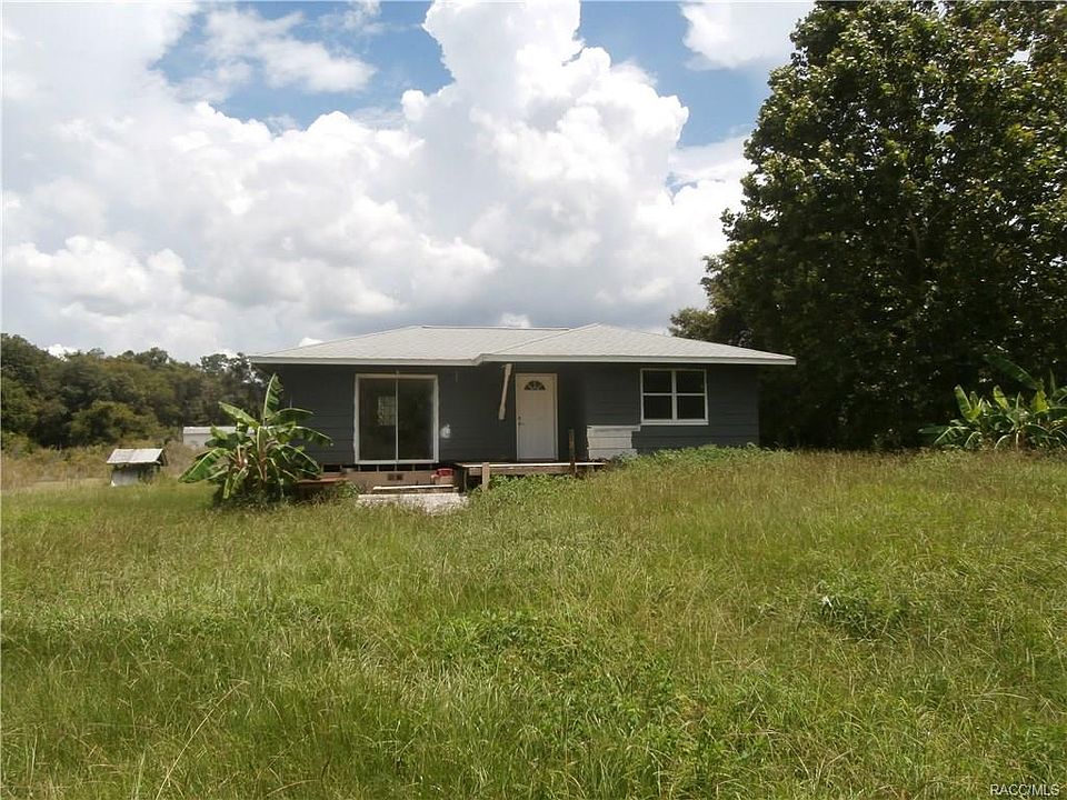 1st image of 4561 E Dartmouth Ln