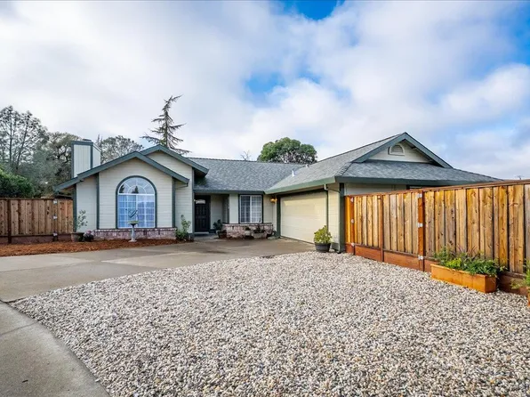 15 Sierra Mesa Ct, Auburn, CA 95603