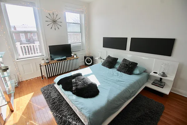 Rented by Realty Nerd | media 20