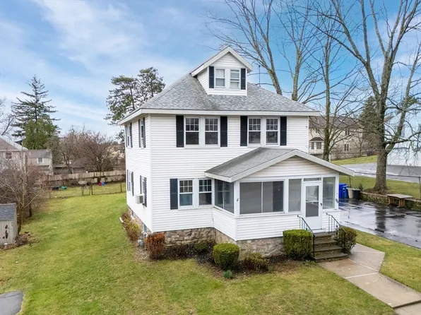 96 West St, Milford, MA 01757