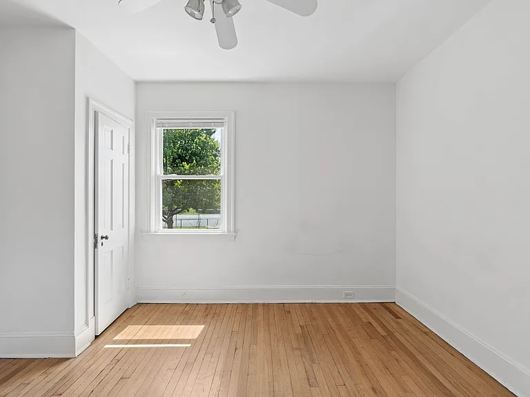 500 Park Ave #2E — Photo 15