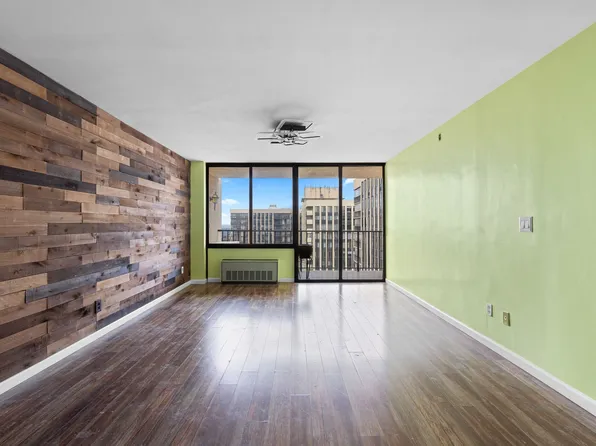 200 Winston Drive image 2 of 28