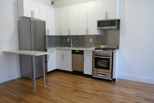 Rented by Manhattan Best Realty, Inc. | media 17