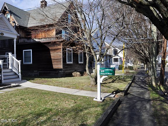 4th image of 98 Prospect St #98