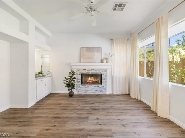 2021 Waterbury Ln, Las Vegas, NV 89134