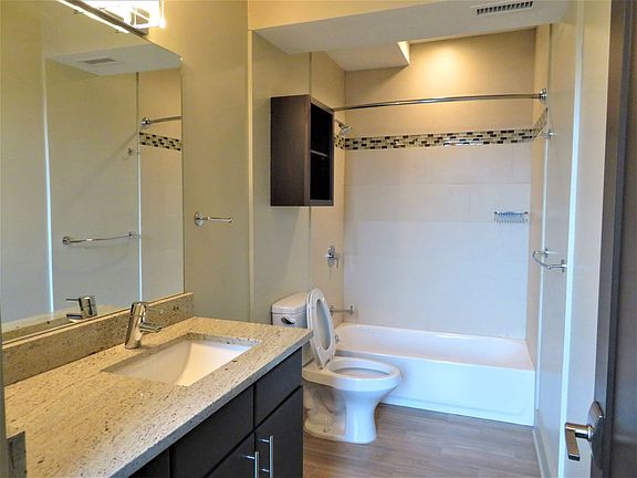 5th image of 603 W Main St APT 705