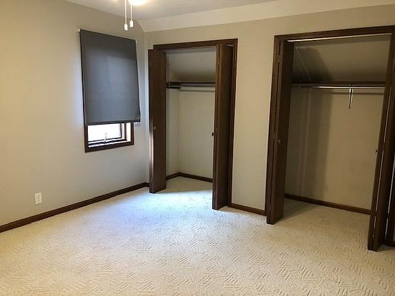 3rd image of 118 W Jackson St #1/2