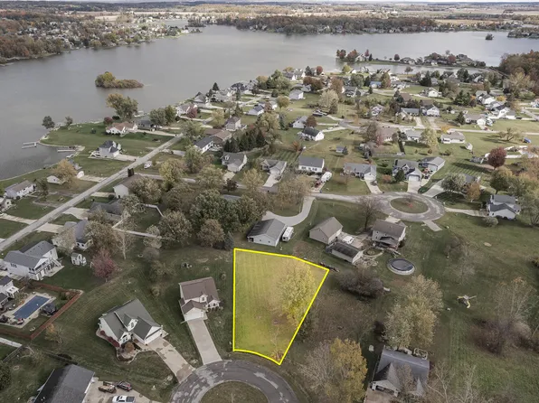 7831 Barron Ct, Onsted, MI 49265