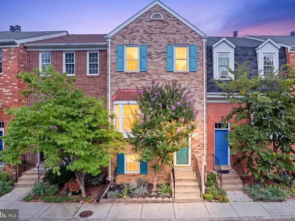 3822 Brighton Ct, Alexandria, VA 22305