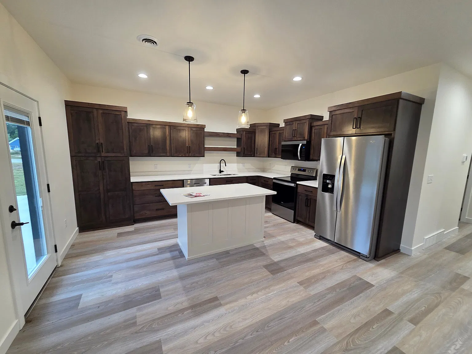 Modern 2 Bed Townhouse in Wyndmere | 2 Bath, $1950/mo | Available 10/15/2026 — Photo 3