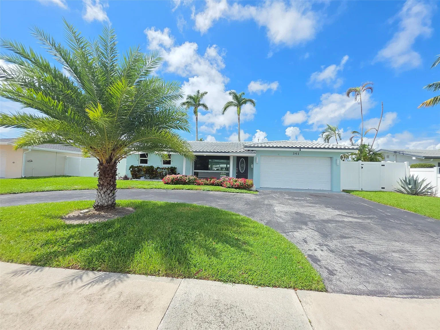 2 bed, 2.0 bath, 1770 sqft, $5,500 — Photo 1