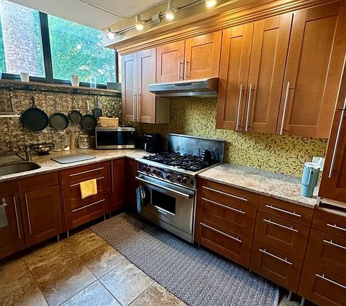 5th image of 84-10 101st St #3J