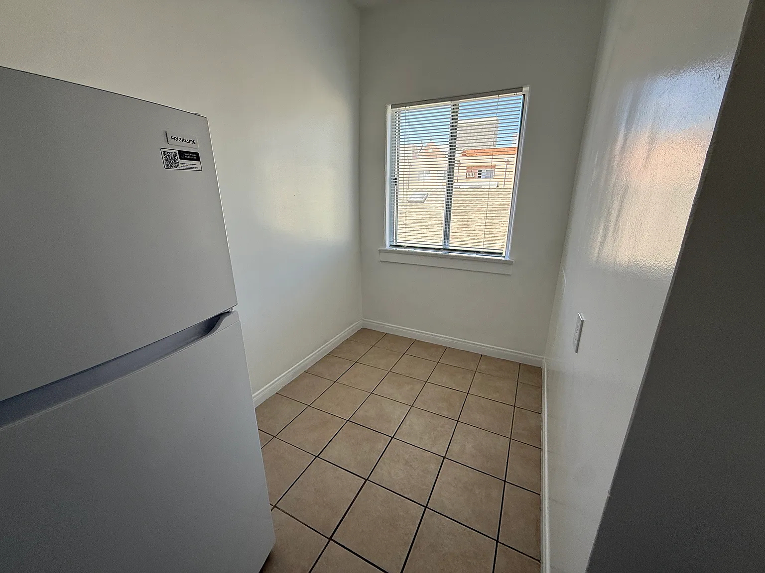 Studio, 500 sqft, $1,395 — Photo 4