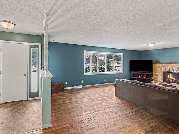 4th image of 17339 McKinley Rd