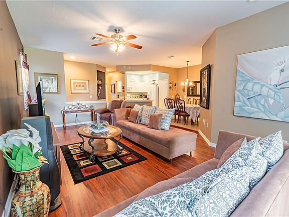 3rd image of 3491 Home Town Ln