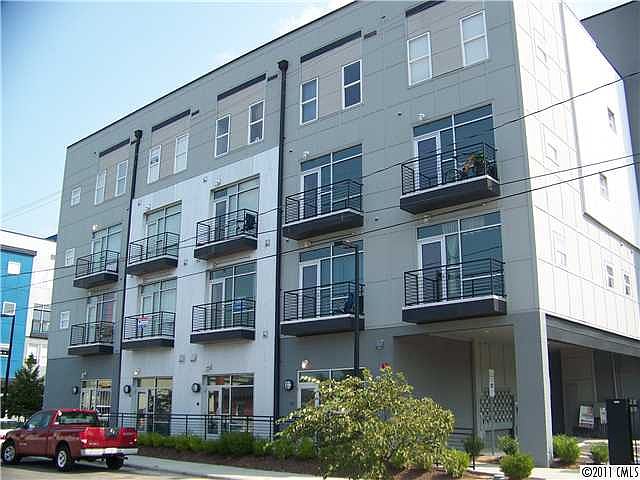 1st image of 715 McNinch St