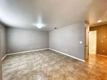 2 bed, 888 sqft, $1,150 — Photo 4