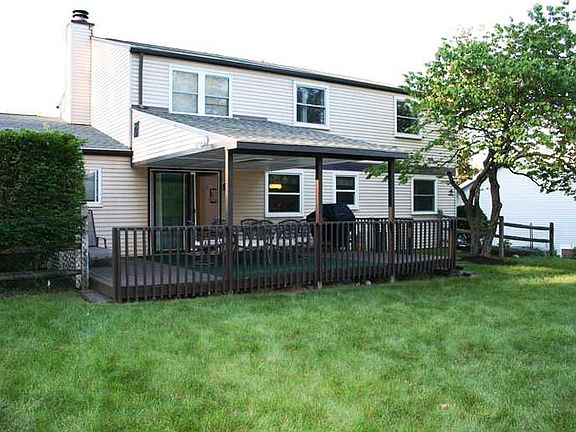 3rd image of 432 Woodcock Dr