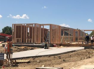 1509 Bluemoon Dr, Longmont, CO 80504