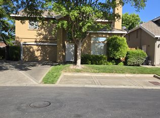 2249 Fallwater Ln, Carmichael, CA 95608