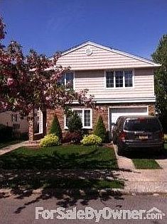 1st image of 142 Hawthorne Ave