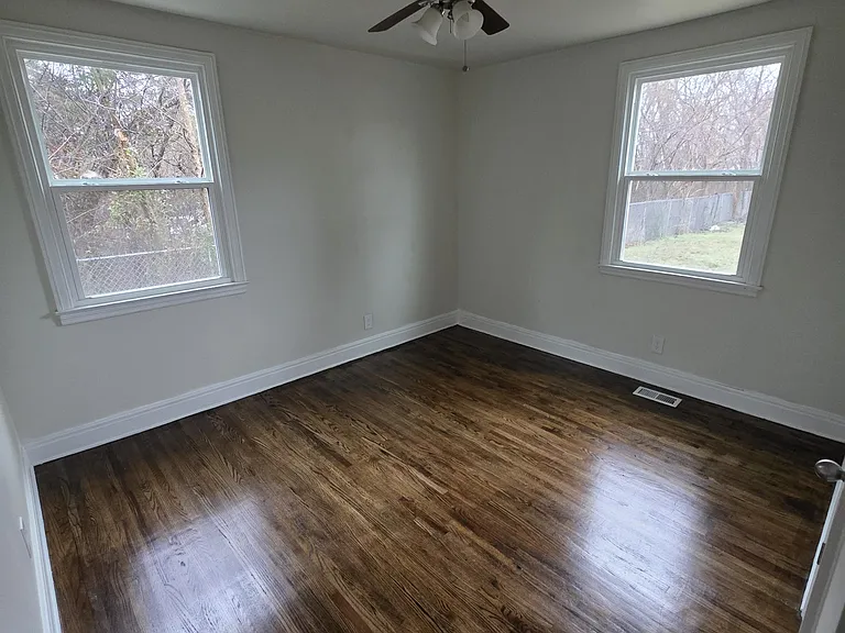 3724 Hewlett Dr — Photo 12