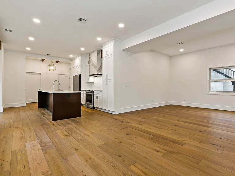 92 S Highland Ave #2 — Photo 5