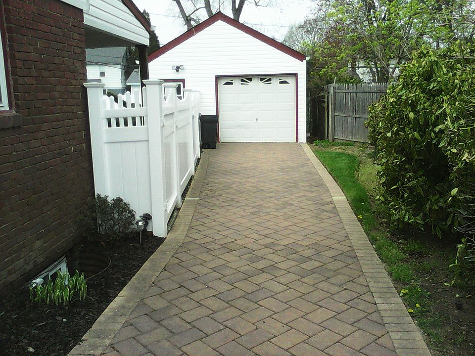 2nd image of 32 Koeppel Pl