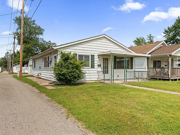 3rd image of 609 S Middleboro Ave