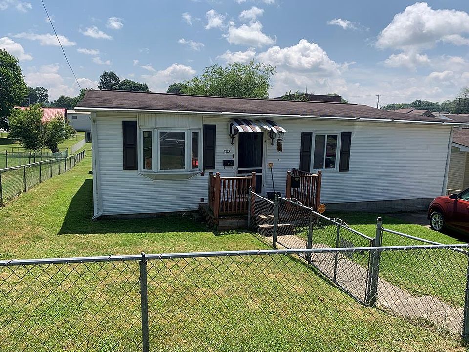 1st image of 202 Bostick Ave