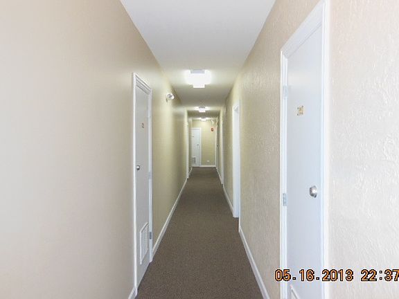3rd image of 414 Walnut St APT 304