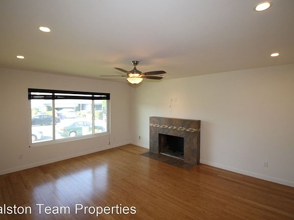 3rd image of 4067 Darwin Ave