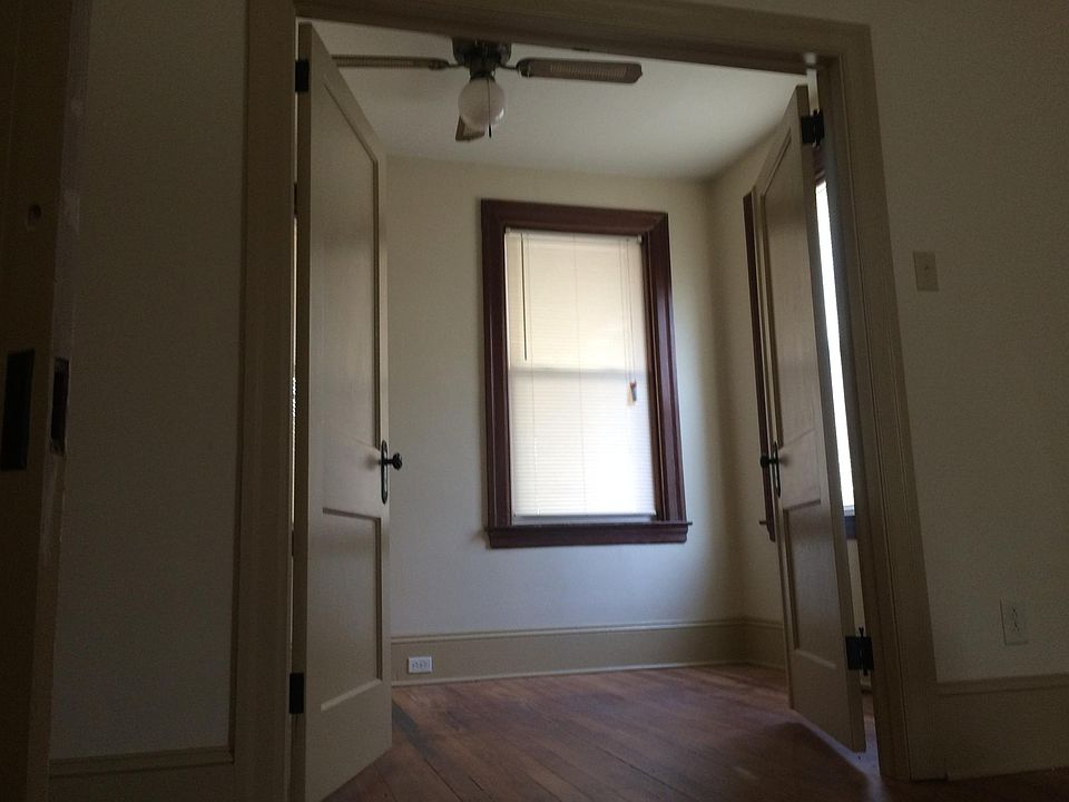 bedroom/den