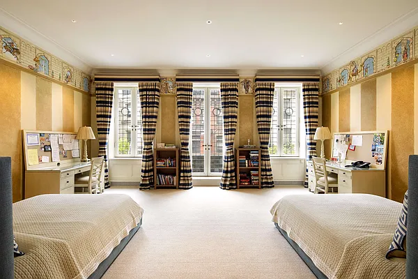 Sold by Brown Harris Stevens | media 17