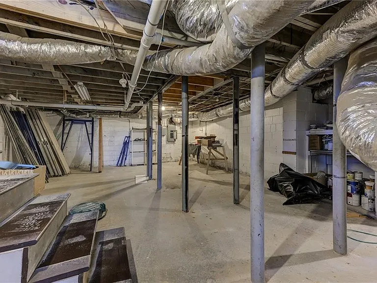 2325 Elmwood Cir SE — Photo 30