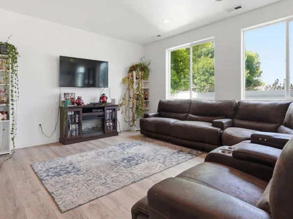 3856 S 2915 W, West Haven, UT 84401
