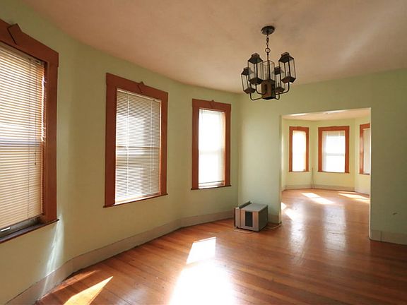 3rd image of 57 Conwell Ave #1