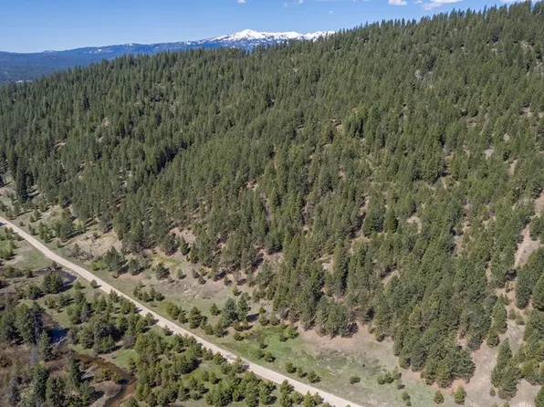 1 Clear Creek Rd, Cascade, ID 83611