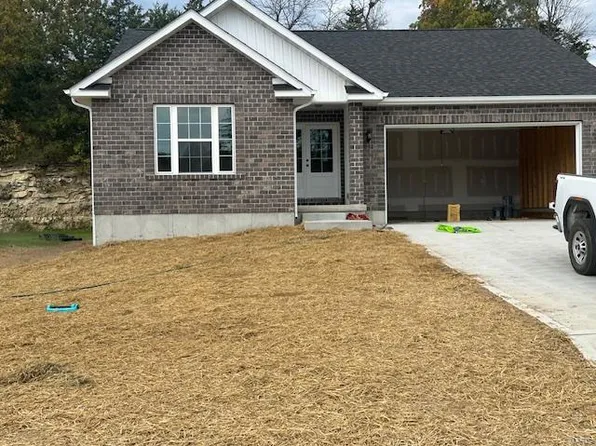342 N Thomas St, De Soto, MO 63020