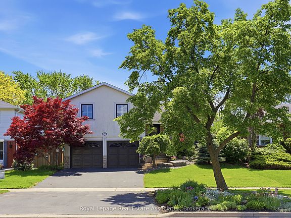 3rd image of 2580 Homelands Dr