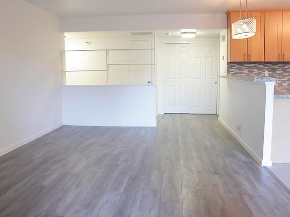 5th image of 1587 Maurice Ln APT 1