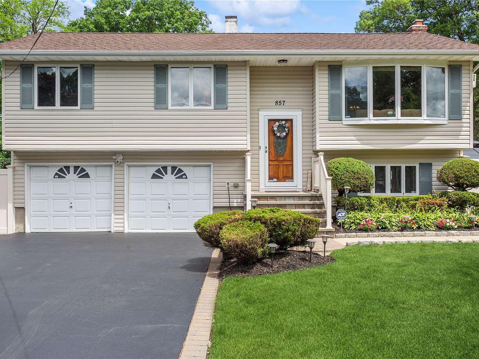 857 Peconic Street, Ronkonkoma, NY 11779 Zillow