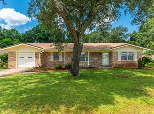 110 Gardenia Ct, Fort Walton Beach, FL 32548