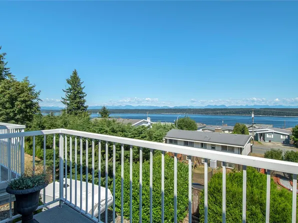 695 Upland Dr #6, Campbell River, BC V9W 2A7