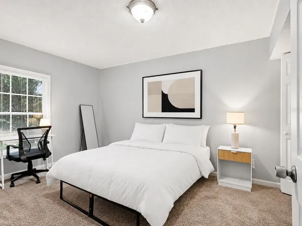 5969 Bretton Woods Dr, Lithonia, GA 30058