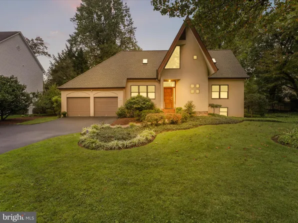 10009 Clearfield Ave, Vienna, VA 22181