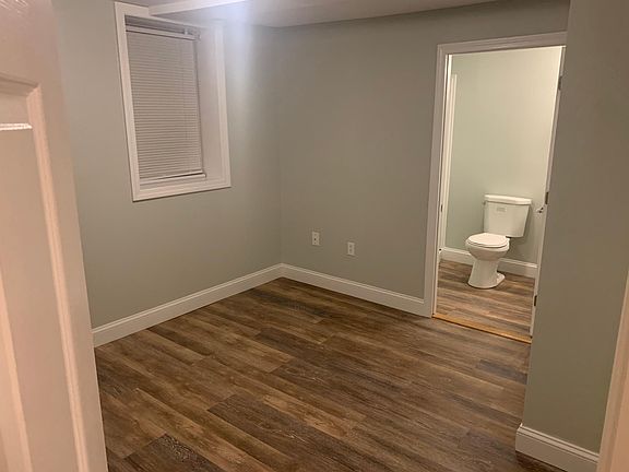 4th image of 49 Linden St Floor 1