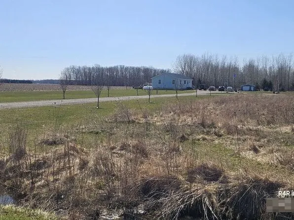 6913 W Burt Rd, Saint Charles, MI 48655