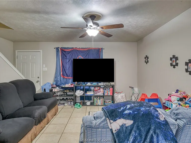 1908 Barak Ln #14 — Photo 4