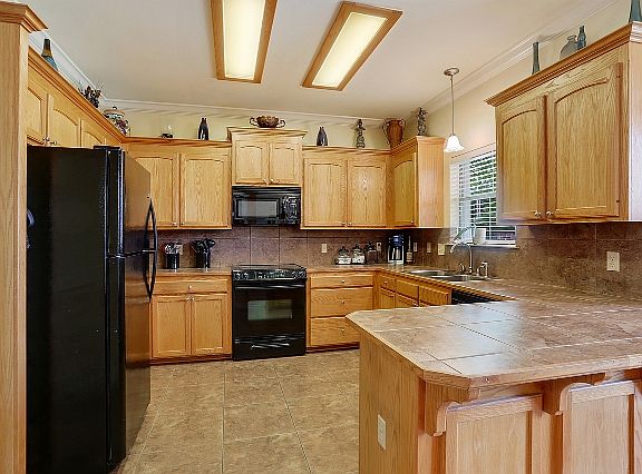 3rd image of 12213 Amber Lakes Dr